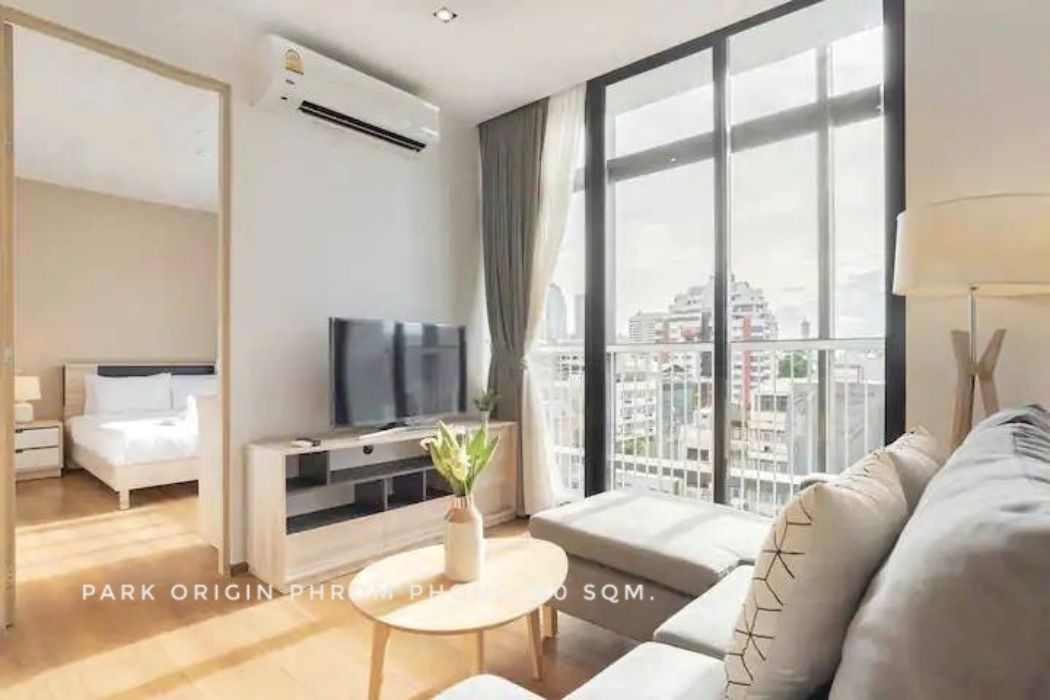 ให้เช่าคอนโดสุขุมวิท อโศก ทองหล่อ : ให้เช่า คอนโด 2 bedrooms nice decoration garden view Park Origin Phrom Phong 60 ตรม. near EmQuartier Phromphong