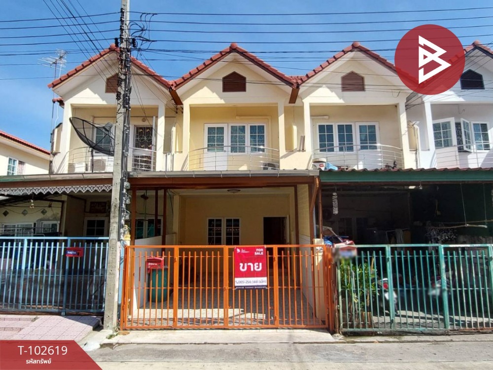 For SaleTownhouseSamut Prakan,Samrong : Townhouse for sale, Fueang Fa Villa Village 11, Phase 9, Phraeksa, Samut Prakan, ready to move in