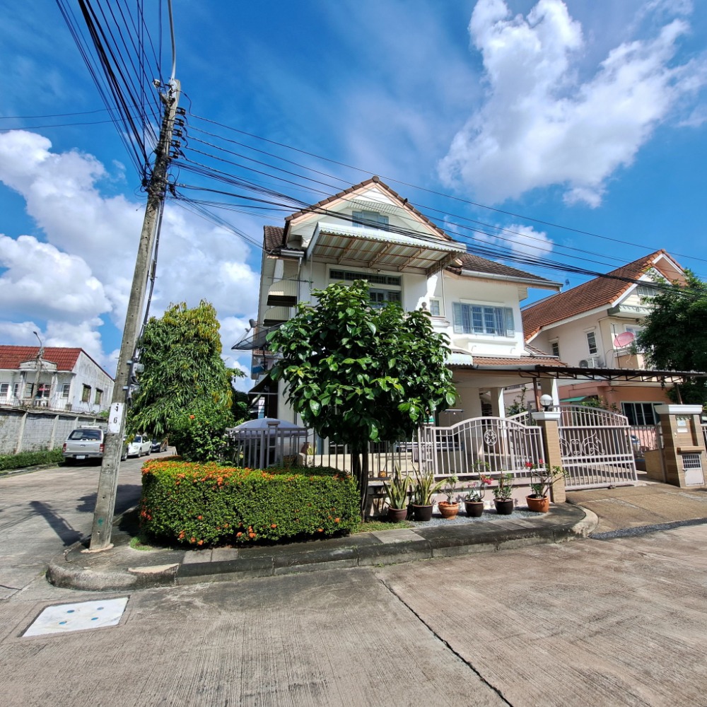 For SaleHouseMin Buri, Romklao : Detached House Parkway Chalet Ramkhamhaeng / 3 Bedrooms (FOR SALE), Parkway Chalet Ramkhamhaeng / Detached House 3 Bedrooms (FOR SALE) DEAR007