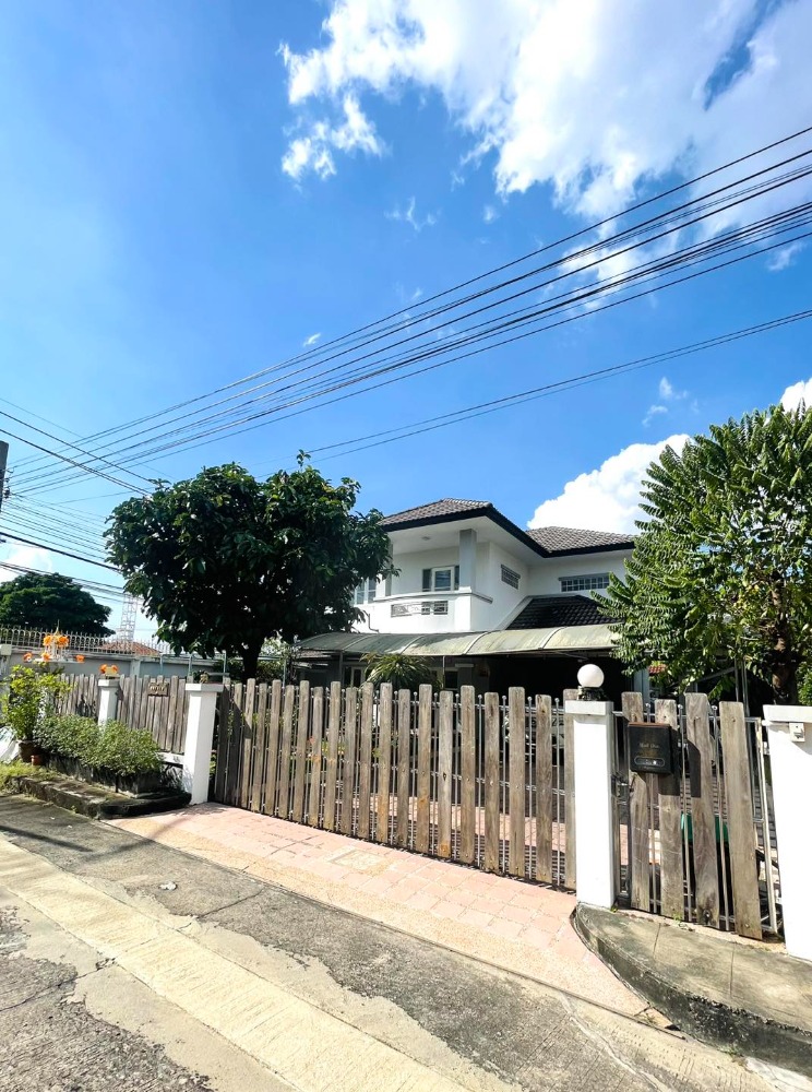 For SaleHouseNonthaburi, Bang Yai, Bangbuathong : Second-hand detached house, Nonthaburi, Pradubdao Village 1-4, Ratchaphruek