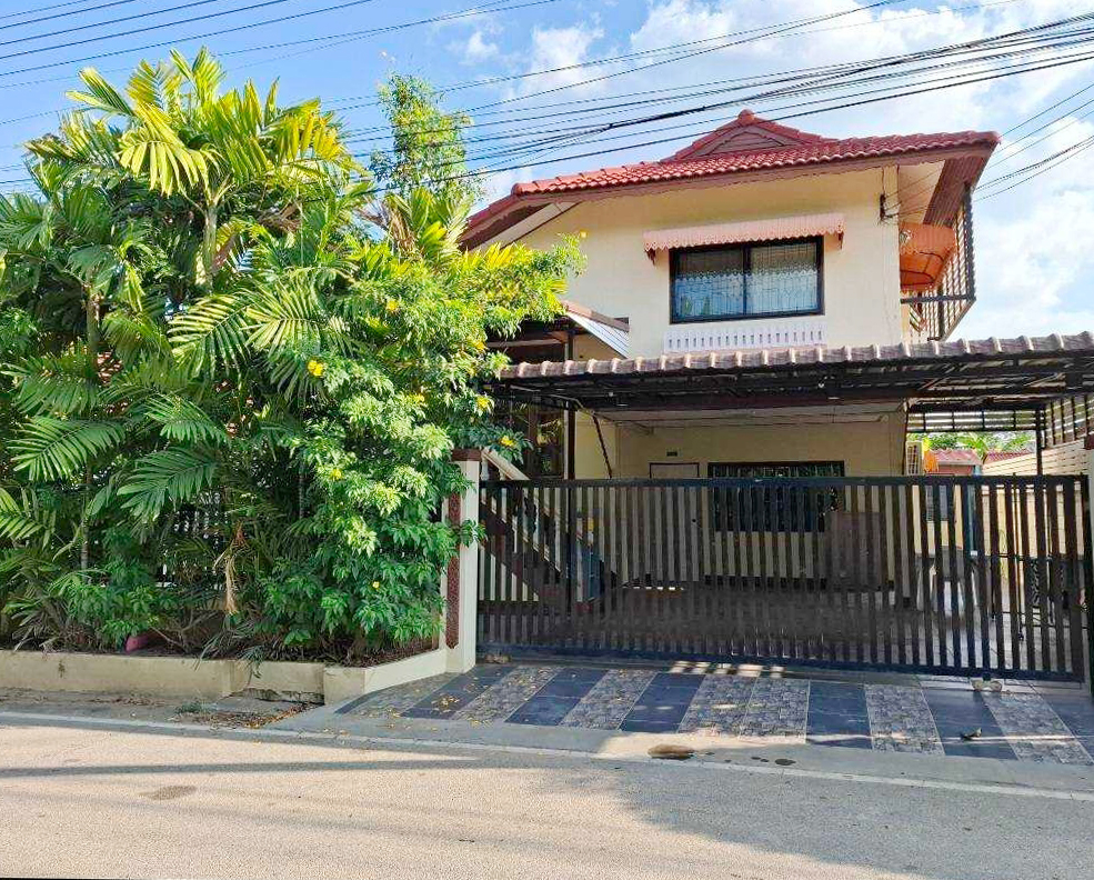 For RentHouseChiang Mai : A house for rent near by 5 min to 89 Plaza , No.15H253