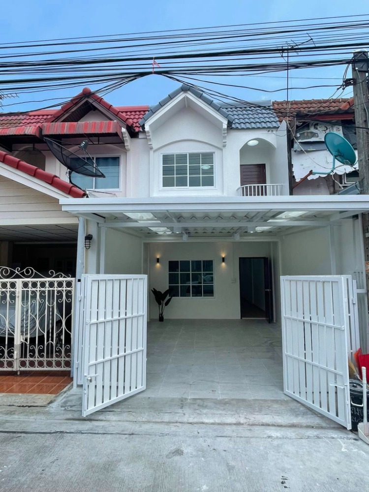 For SaleTownhouseMin Buri, Romklao : Townhome K.C. Natural Ville Ramkhamhaeng 142 / 2 Bedrooms (FOR SALE), K.C. Natural Ville Ramkhamhaeng 142 / Townhome 2 Bedrooms (FOR SALE) DEAR008