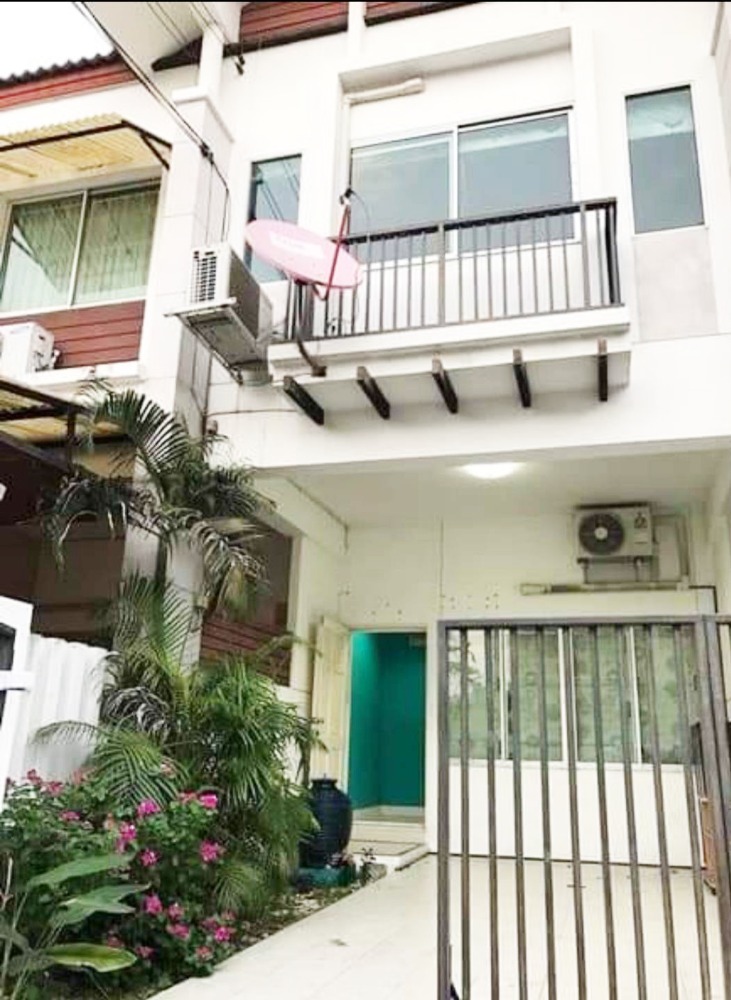 For RentTownhouseKaset Nawamin,Ladplakao : Townhouse for Rent Areeya @ home, Soi Mayalap