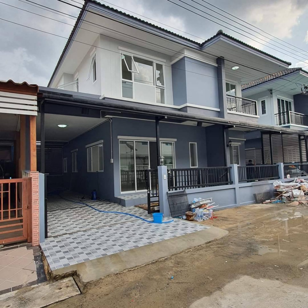 For SaleHousePathum Thani,Rangsit, Thammasat : For sale: Semi-detached house, Phanason Villa Lumlukka-Klong 4 (Phanason Villa Lumlukka-Klong 4)