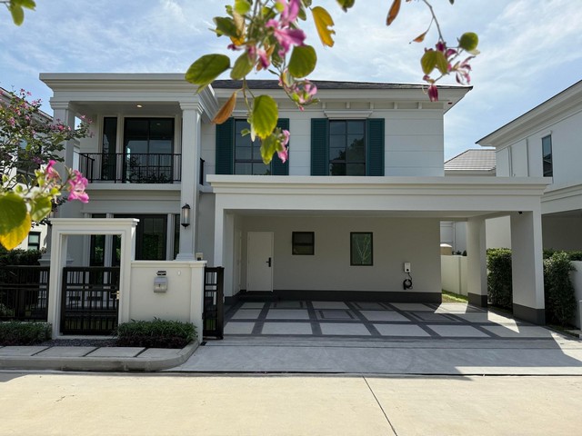 For RentHouseSamut Prakan,Samrong : YR4606 Setthasiri Bangna KM10 House For RENT