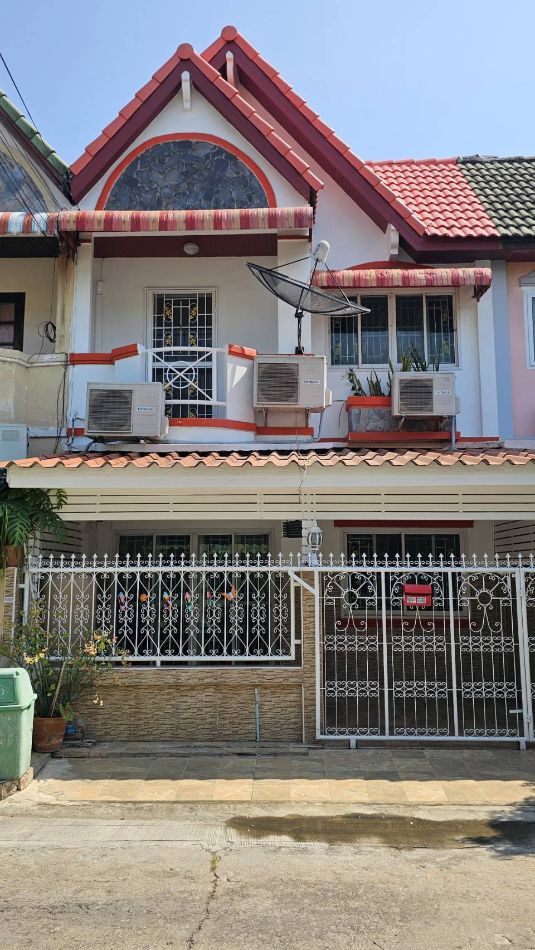 For RentTownhouseNonthaburi, Bang Yai, Bangbuathong : WR​ for rent, townhouse, Rattana Thani Village, 2 floors, Soi Wat Lat Pla Duk, 3 bedrooms, 2 bathrooms, 23 sq m.