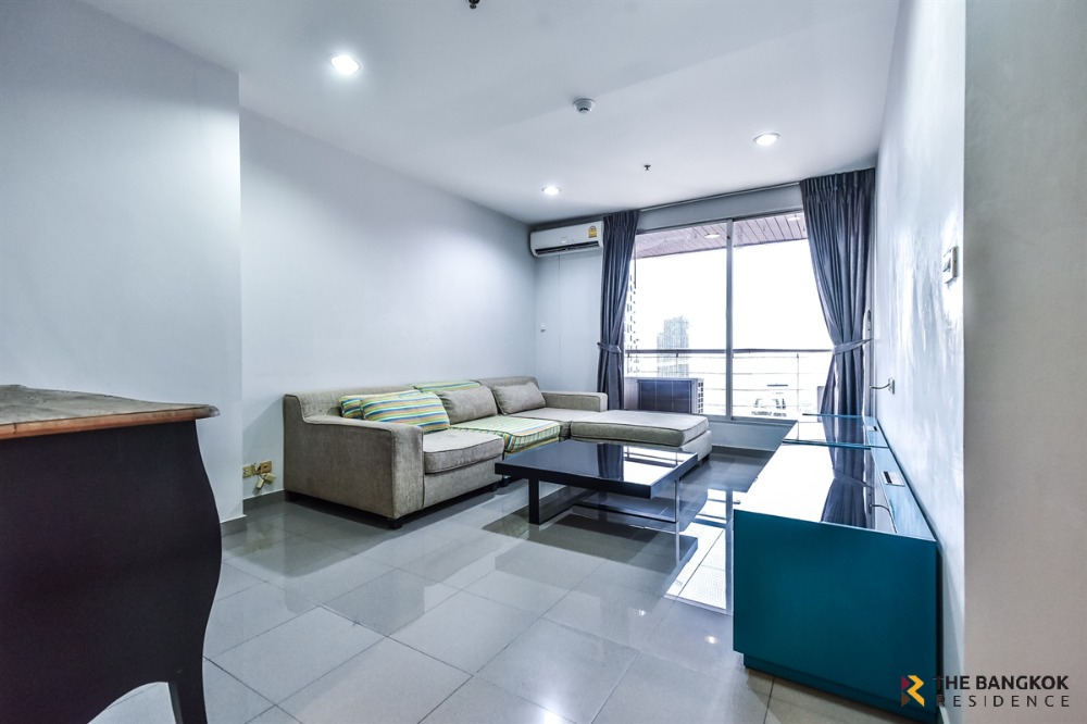 For RentCondoRatchathewi,Phayathai : Urgently for rent, large room, cheap, near BTS Phaya Thai, Pathumwan Resort, 2 bedrooms, 2 bathrooms, size 78 sq m., only 26K/Month