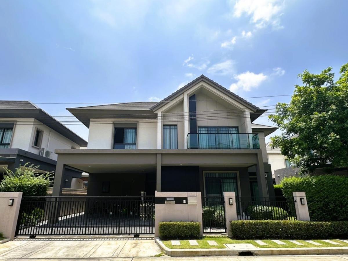 For SaleHouseRama5, Ratchapruek, Bangkruai : Beautiful luxury house, 60 sq m, beautifully decorated, 4 bedrooms, good location, in front of the clubhouse, near Denla School, make an appointment to view 098-654-2399