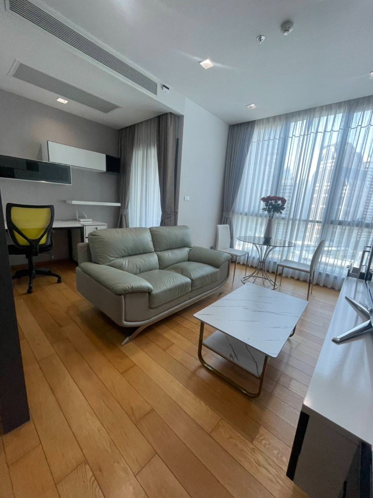 For SaleCondoNana, North Nana,Sukhumvit13, Soi Nana : For sale condo hyde sukhumvit 13 (S03-1735)