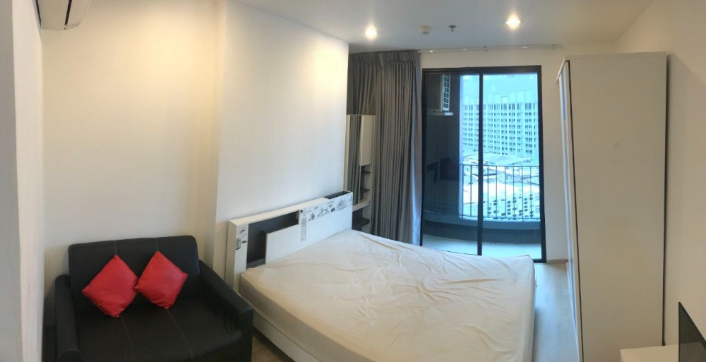 For RentCondoSiam Paragon ,Chulalongkorn,Samyan : Ideo Q Chula Samyan【𝐑𝐄𝐍𝐓】🔥Luxury condo, STUDIO room, next to MRT, with perfectly divided space in every view, ready to move in🔥 Contact Line ID: @hacondo