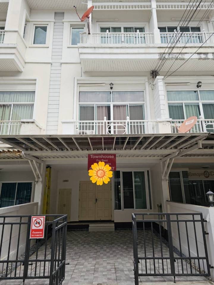 For RentTownhouseLadkrabang, Suwannaphum Airport : For rent, 3-storey townhouse, 3 bedrooms, 3 bathrooms, fully furnished, The Metro Perfect Masterpiece Village, Rama 9, good location #near Airportlink Hua Mak Station, only 5 minutes, rental price only 25,000 baht/month #Stamford University, Rama 9