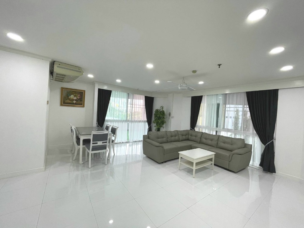 ให้เช่าคอนโดสุขุมวิท อโศก ทองหล่อ : Pet Friendly 45,000 THB Negotiable 🐱🐶 RENT (2 Bed 105 Sqm) @BTS Thonglor