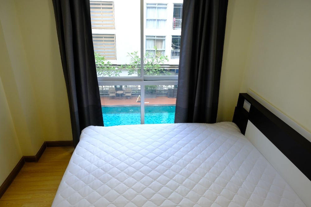 For SaleCondoOnnut, Udomsuk : Condo for sale, 41 sq m, 3rd floor, swimming pool view, The Link Sukhumvit 50