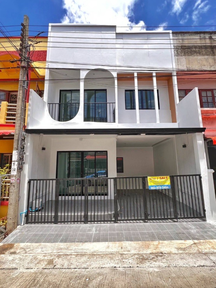 For SaleTownhouseBang kae, Phetkasem : For sale: 2-storey townhouse, Nattakan Village, Petchkasem 112, completely renovated