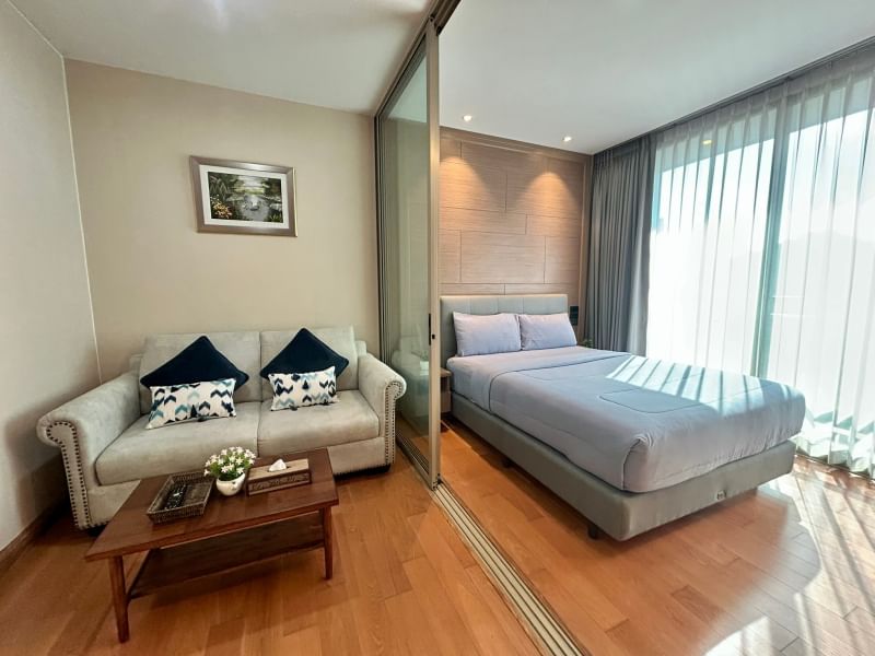 For RentCondoSriracha Laem Chabang Ban Bueng : Luxury condo by the sea, furnished rental room, Marina Bay Front, Sriracha