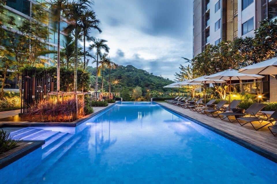 For SaleCondoPattaya, Bangsaen, Chonburi : Condo for sale Unixx Pattaya South, sea view, swimming pool like a water park, in the heart of Pattaya.