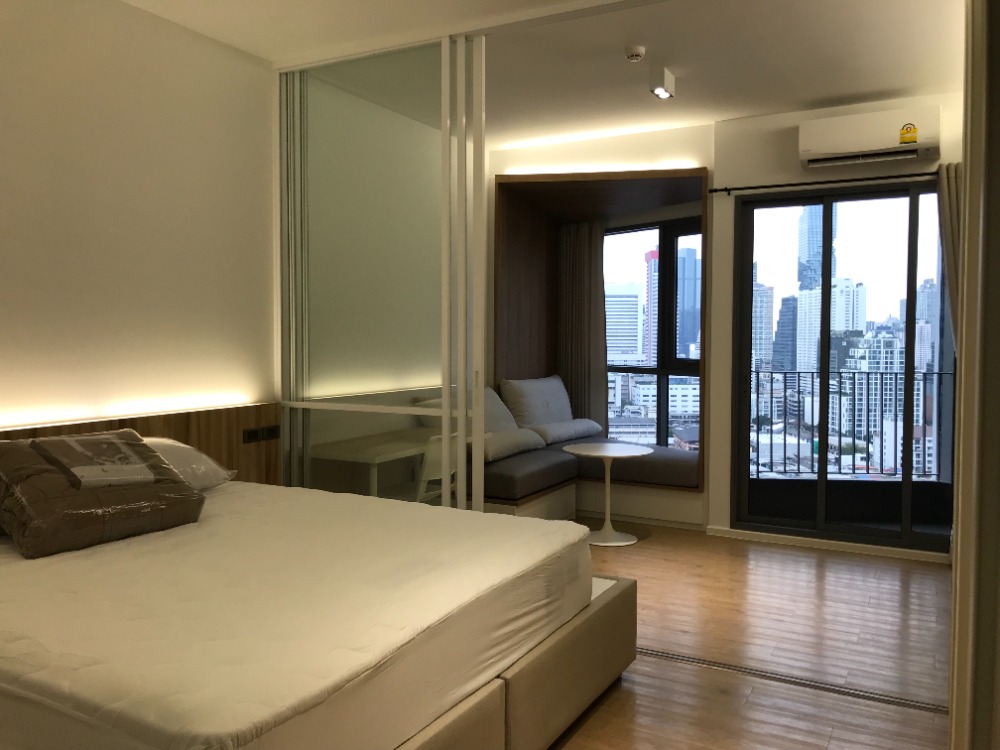 For RentCondoSiam Paragon ,Chulalongkorn,Samyan : Triple Y Residence【𝐑𝐄𝐍𝐓】🔥Condo next to Samyan Mitrtown, fully furnished, modern design, ready to move in immediately🔥 Contact Line ID: @hacondo