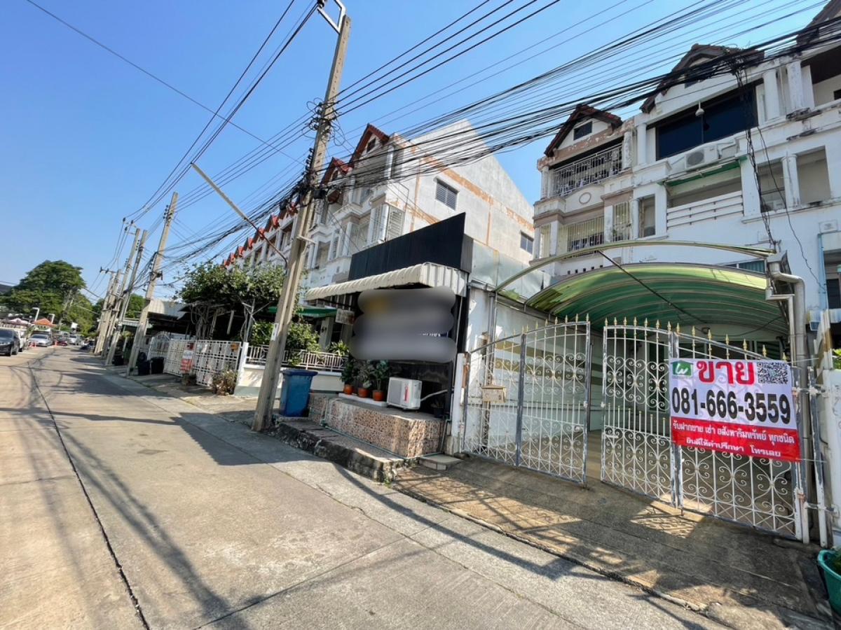 For SaleTownhouseBang Sue, Wong Sawang, Tao Pun : Cheapest sale, 3 and a half storey townhouse, Sin Suk Village, Rama 7, on the main road, near King Mongkuts University of Technology North Bangkok