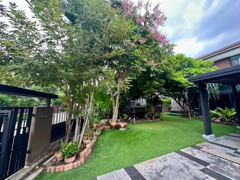 For SaleHousePattanakan, Srinakarin : 🏡 For Sale: Luxurious Single House in Mantana Rama 9 – Srinakarin (Krungthep Kreetha Soi 7) ✨ Spacious, modern design with premium amenities in a prime location 💰 Rental potential at 180,000 THB/month with a yield of u