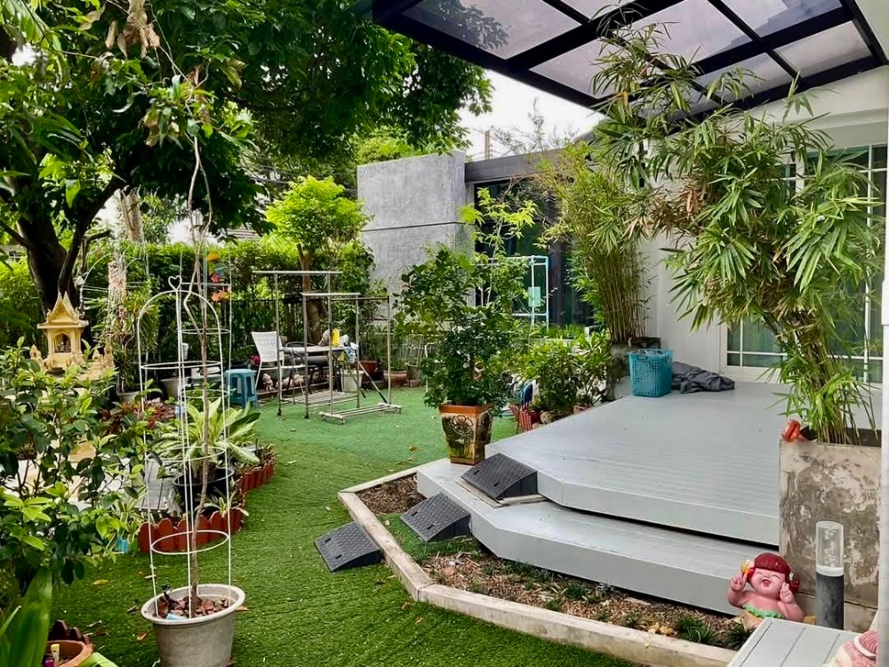 For SaleHousePattanakan, Srinakarin : 🏰 Luxury Single House for Sale in Mantana Rama 9 – Srinakarin (Phase 2) ✨ Spacious, fully renovated home with premium built-in furniture worth over 4 million THB, located next to the central park in a serene and private