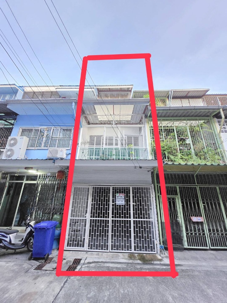 For SaleTownhouseRama9, Petchburi, RCA : **Owner sells** 4-storey townhouse with multipurpose room, Prachasongkhro Road, Din Daeng, beautiful condition, prime location, near shopping malls and 3 markets