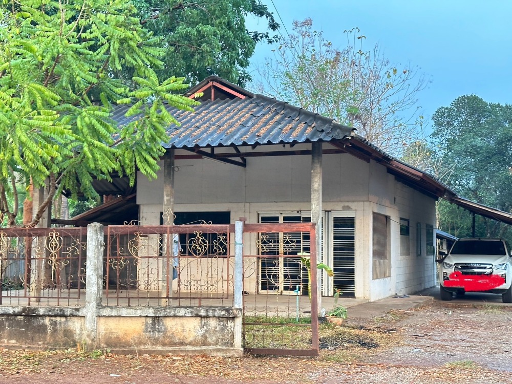 For SaleHouseSakon Nakhon : House for sale with land, area 3 ngan 97 sq m, Huai Yang Subdistrict, Mueang District, Sakon Nakhon Province