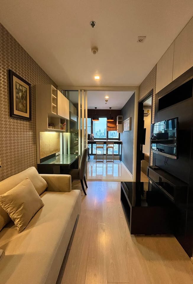 ให้เช่าคอนโดอ่อนนุช อุดมสุข : ให้เช่า Rhythm Sukhumvit 44/1 ขนาด 1BR 35sqm ติดสถานีรถไฟฟ้า BTS พระโขนง