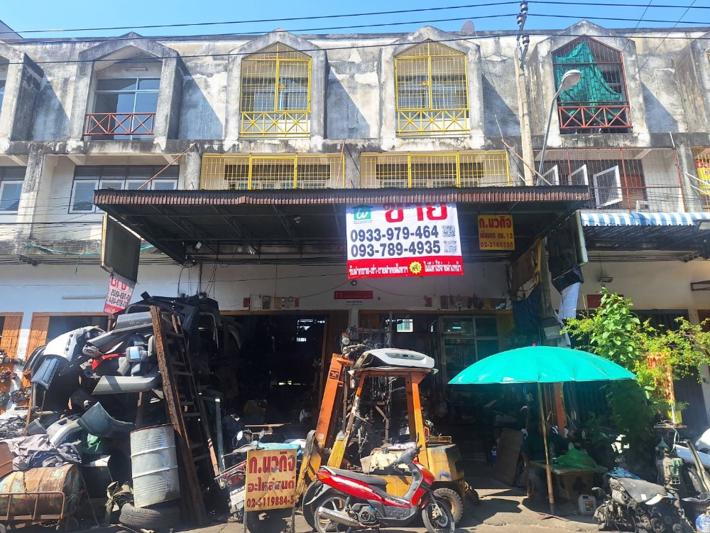 For SaleShophouseSamut Prakan,Samrong : Commercial Building for Sale 3.5-Storey, 2 Units in Siang Kong, Bangna