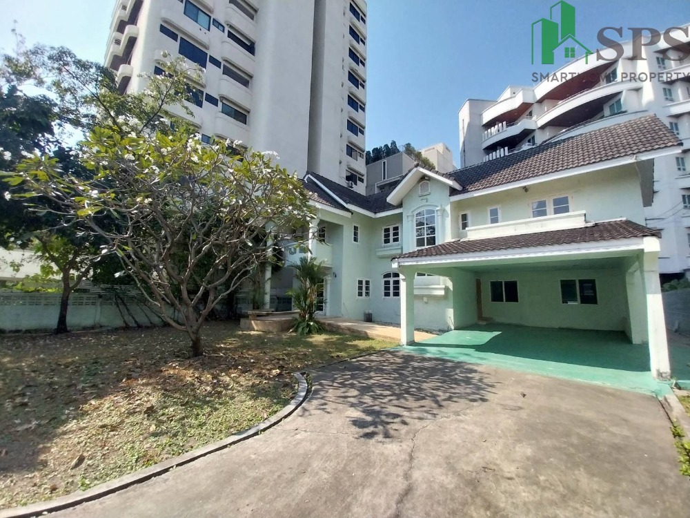 ให้เช่าบ้านสุขุมวิท อโศก ทองหล่อ : FOR RENT: Detached House Ekkamai soi 4 ให้เช่า บ้านเดี่ยว เอกมัย ซอย 4 (SPSYG381)