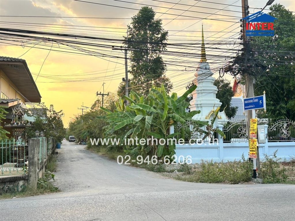 For SaleLandPathum Thani,Rangsit, Thammasat : Vacant land 5 rai 390 sq.w. Vacant land, Soi Khlong Hok Tawan Tok 5, Soi Suthipan, Rangsit-Nakhon Nayok Road, Khlong 6 Road, Khlong Luang, Pathum Thani