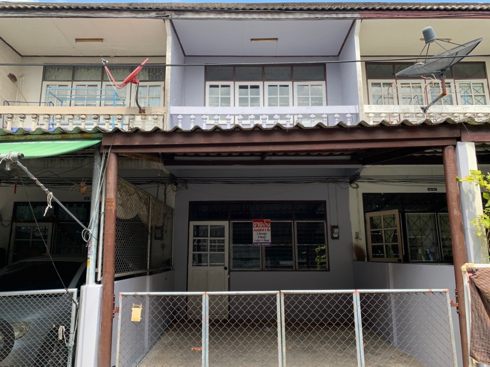 For SaleLandSriracha Laem Chabang Ban Bueng : 🔥Urgent sale🔥 Two-storey townhouse, Sriracha, Chonburi, near Central Sriracha, only 5 minutes*