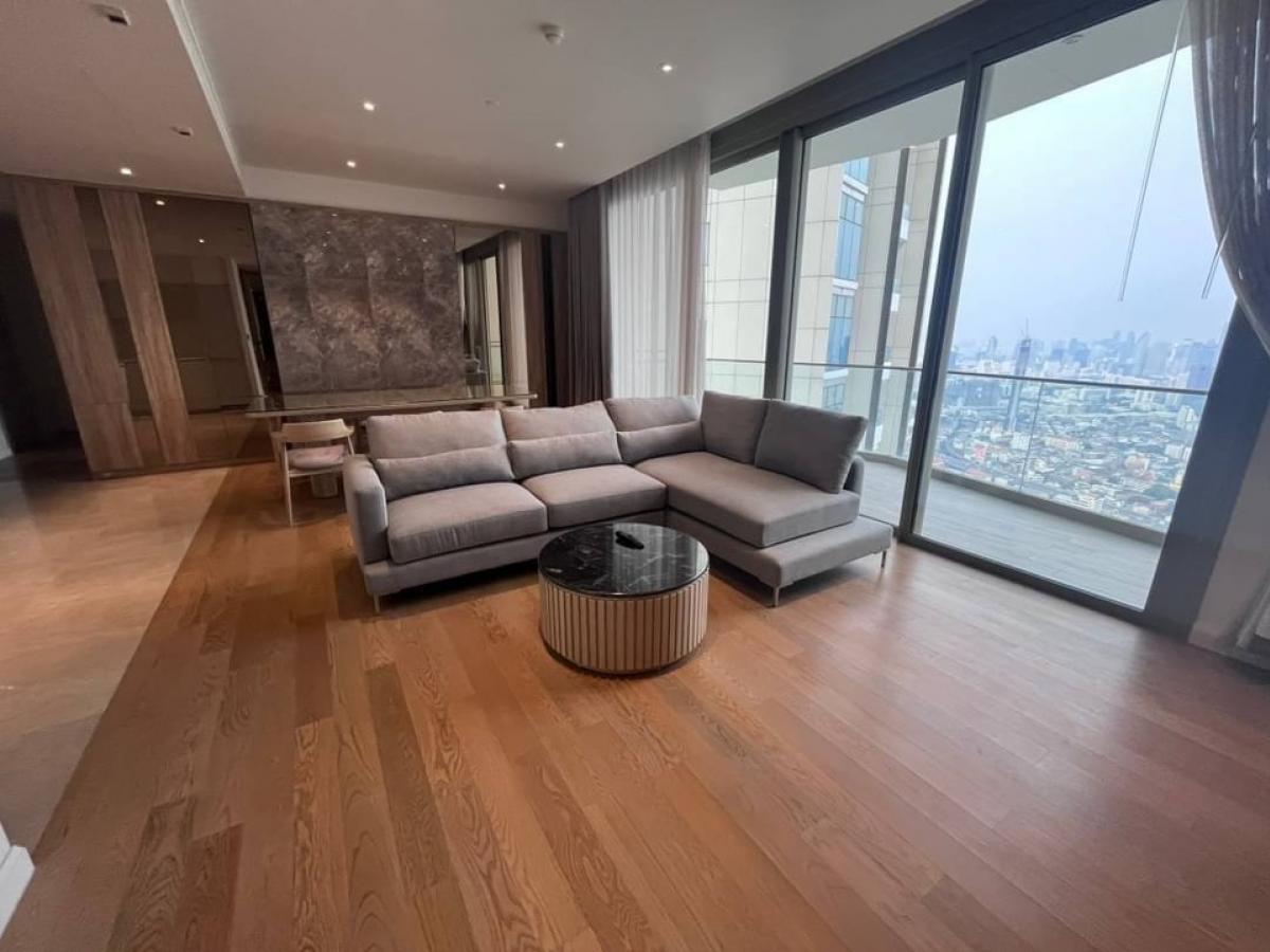 For RentCondoWongwianyai, Charoennakor : [E0003]✳️For rent✳️ Very good price, beautiful room, fully furnished, ready to move in ✔️✔️Magnolia waterfront residence 180 sqm fl50+ 3bed 3 bath💸💸180,000 baht/month📞 Call 064-1509292 Khun C Line ID : 0641509292