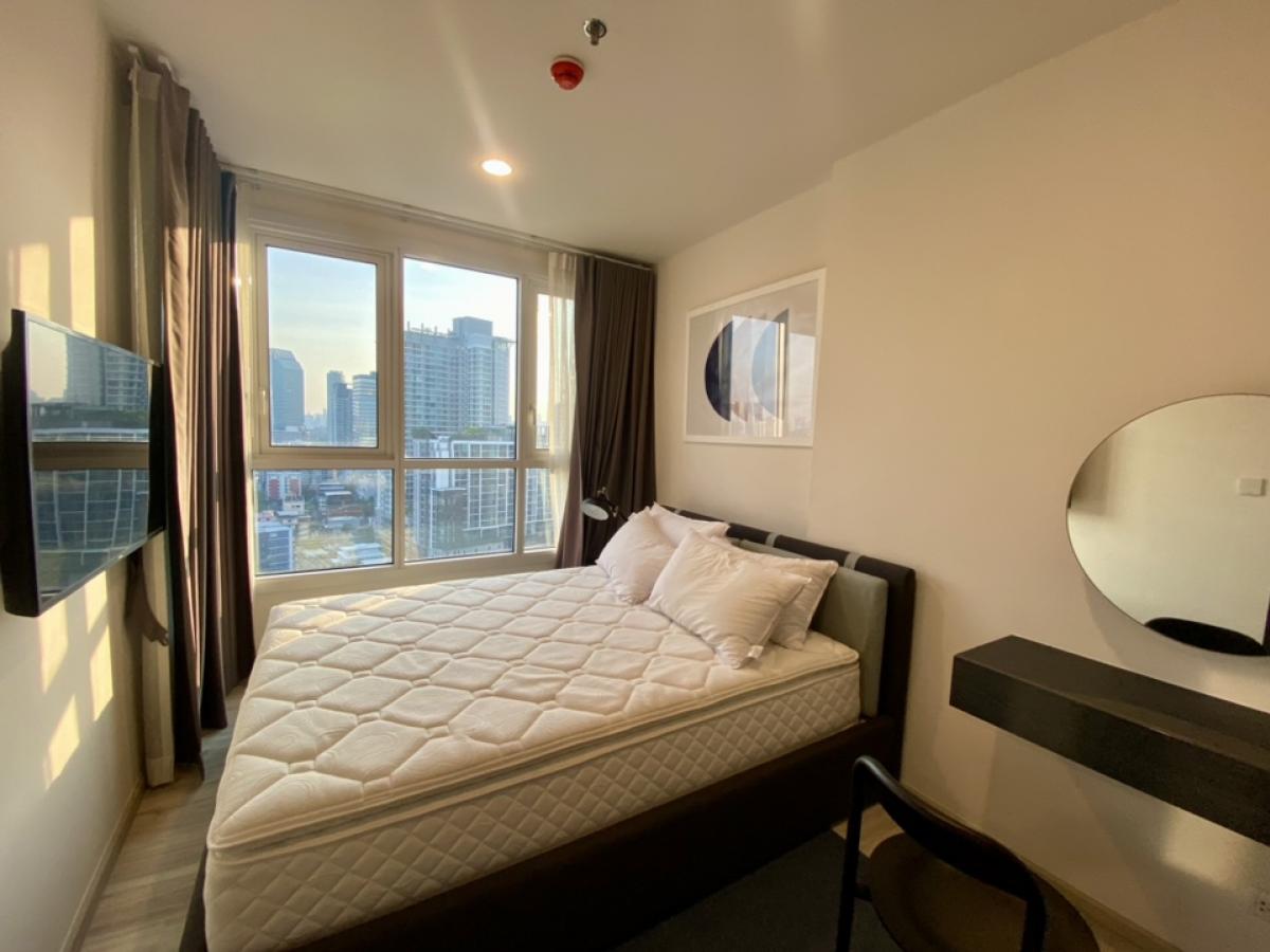 For RentCondoRatchadapisek, Huaikwang, Suttisan : ✨❤️XT Huai Khwang, beautiful room, walk-in closet, 2 TVs, closed kitchen, project connected to MRT, convenient travel, interested in making an appointment to view, please inform us in advance. Welcome 🥰🥰