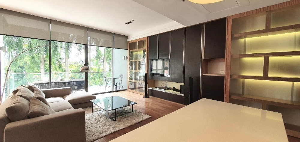 For RentCondoSukhumvit, Asoke, Thonglor : Domus Sukhumvit 16: 2+1bed 3bath 167sqm. 110,000/mth. Am: 0656199198