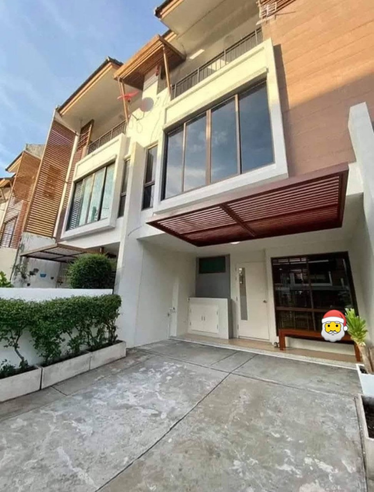 For RentTownhomeOnnut, Udomsuk : 🏡Townhouse for rent, 3 floors, The Private Sukhumvit 97/1, 3 bedrooms, 4 bathrooms, very good location, near Sukhumvit 62 Expressway, near BTS Bang Chak, many entrances and exits (On Nut 30 and 24), fully furnished, ready to move in