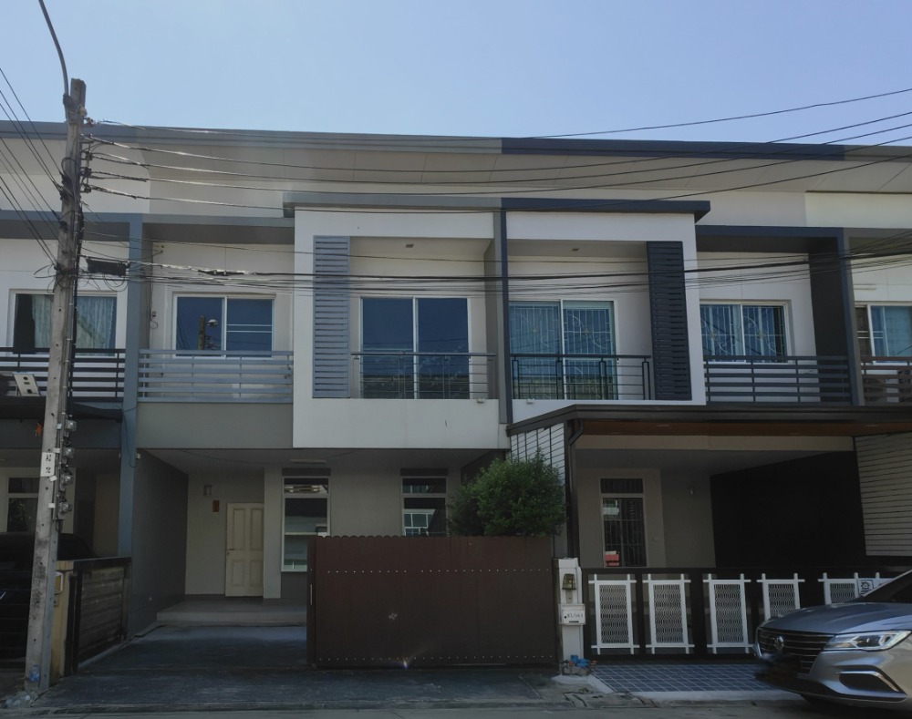 For SaleTownhouseNawamin, Ramindra : For sale: 2-storey townhouse, Habitia, Wongwaen-Ram Intra, next to Khlong Song Road