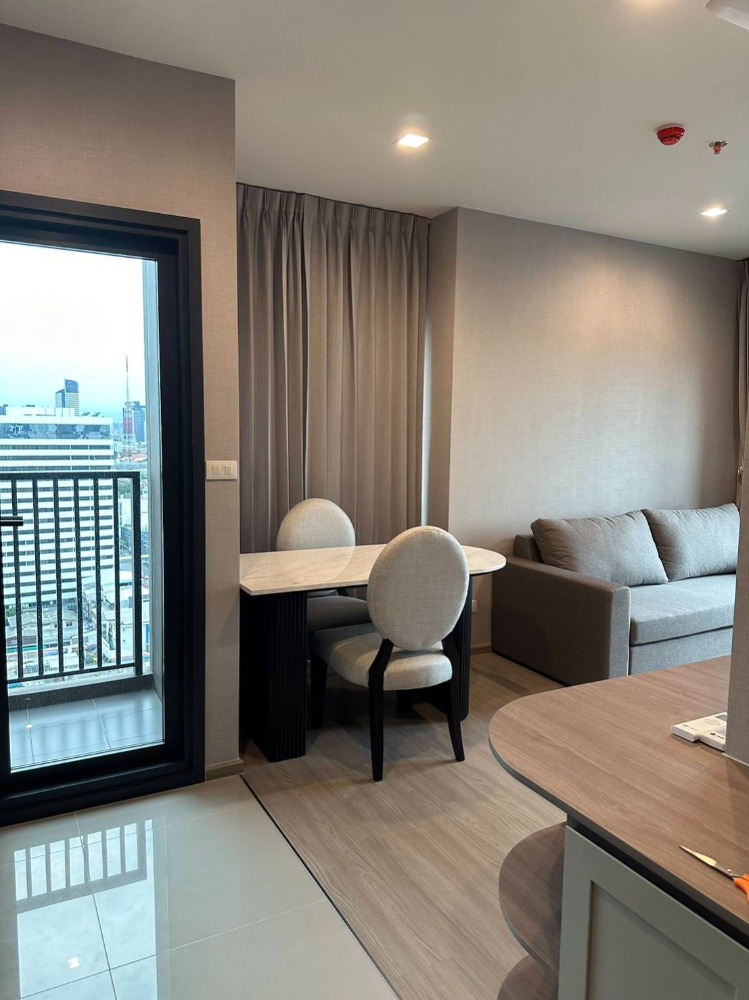 ให้เช่าคอนโดพระราม 9 เพชรบุรีตัดใหม่ RCA : 2 ห้องนอน 🏙️(For Rent/ให้เช่า) THE BASE Phetchaburi – Thonglor /  เดอะ เบส เพชรบุรี ทองหล่อ