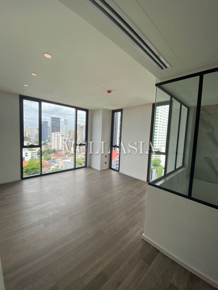 ขายคอนโดวิทยุ ชิดลม หลังสวน : 2 Bedrooms At Muniq Langsuan In A Prime Location