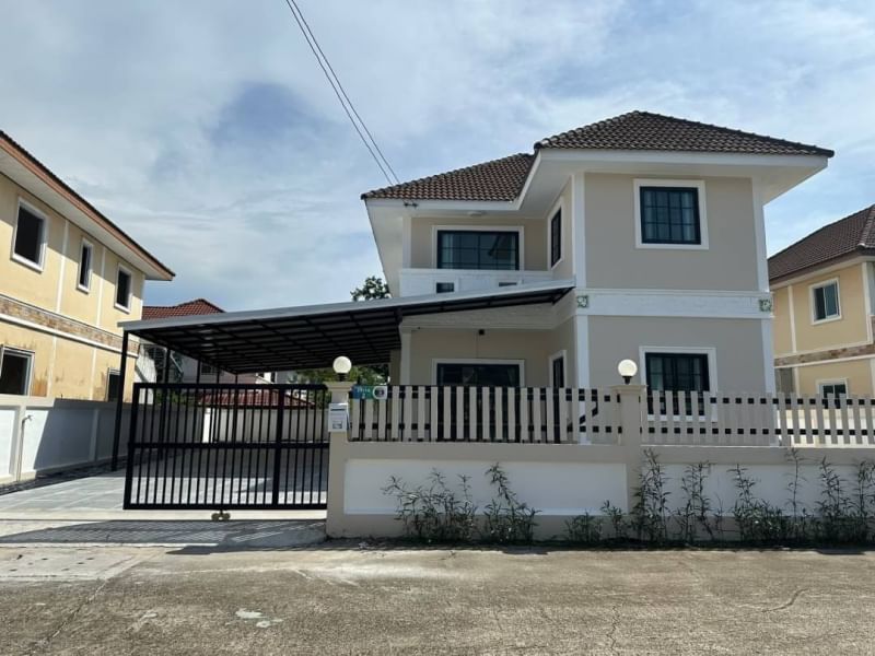 For RentHouseSriracha Laem Chabang Ban Bueng : Sriracha house for rent, 4 bedroom detached house, location Rai Kluai Road, Sriracha