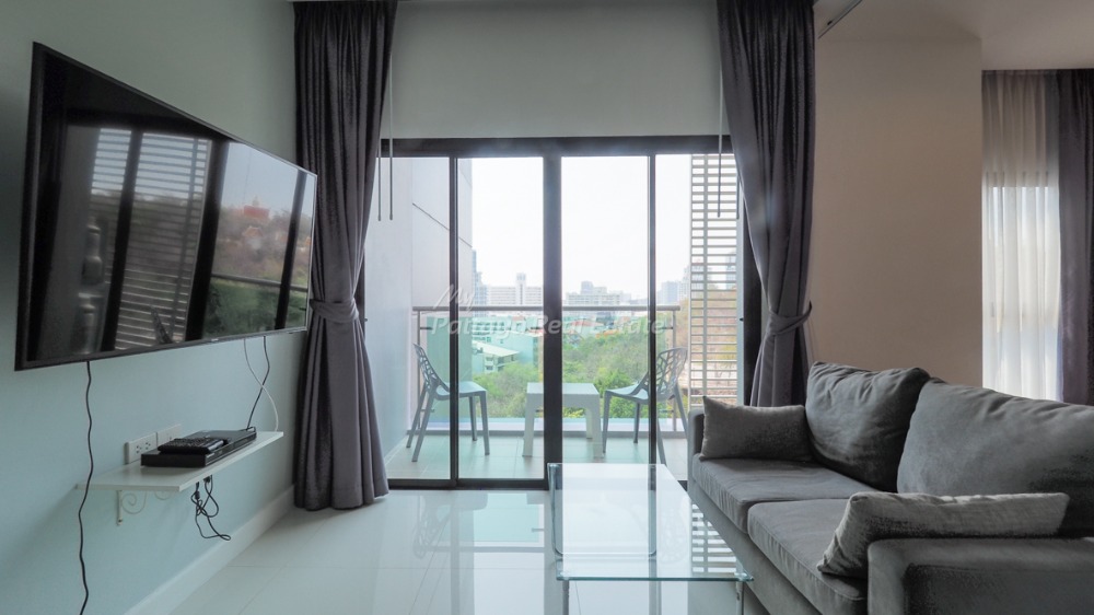 For SaleCondoPattaya, Bangsaen, Chonburi : 1 Bedroom for Sale in The Axis Condominium