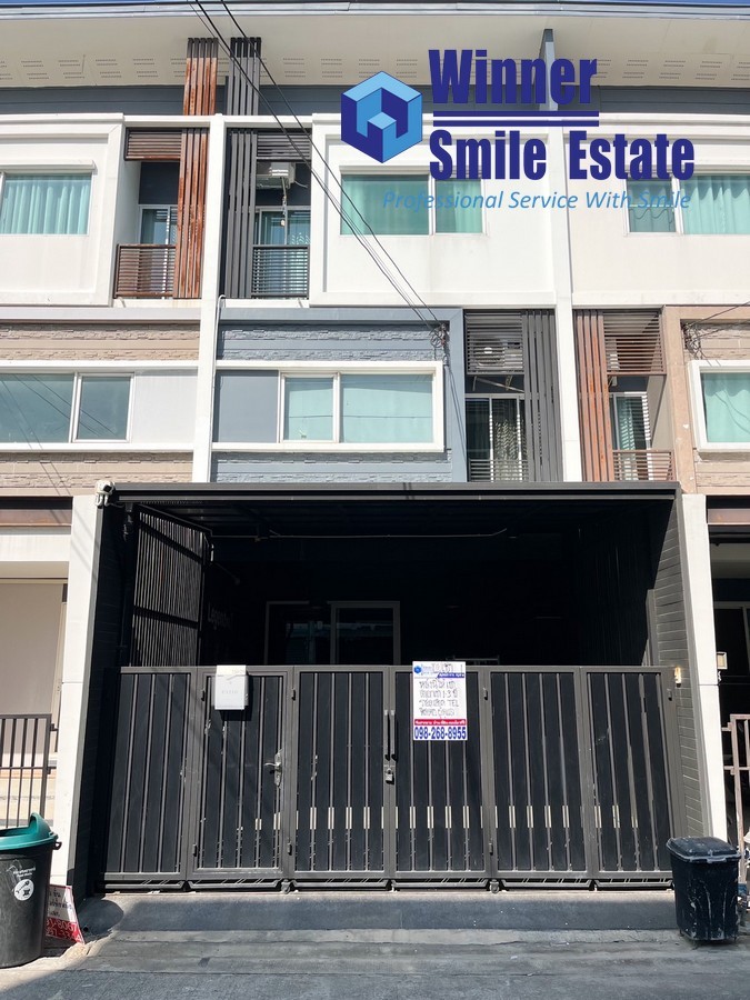 For SaleTownhouseBangna, Bearing, Lasalle : Urgent!!! For sale 3-storey townhouse, Patio Bangna-Wongwaen, built-in house, near Gemo Industrial Estate