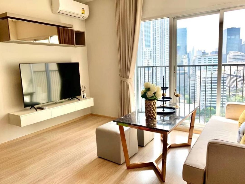 For RentCondoRatchadapisek, Huaikwang, Suttisan : Condo for rent Noble Revolve Ratchada 2, 2 bedrooms, beautiful room, fully furnished