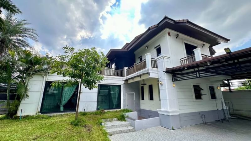 For SaleHouseKasetsart, Ratchayothin : For sale: 3-storey detached house, Soi Ram Intra 65 - 67