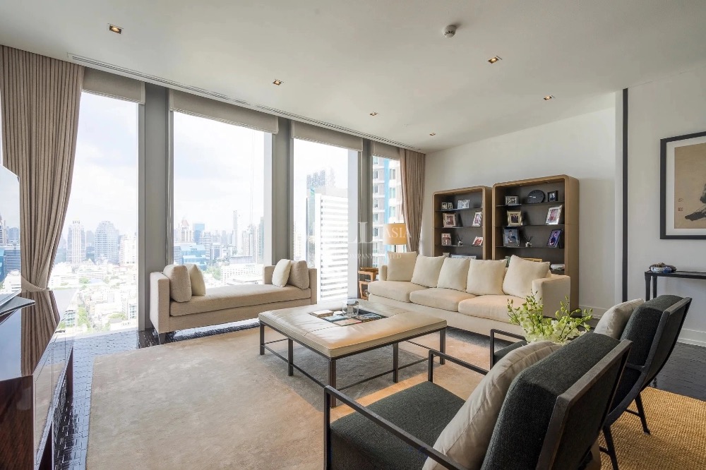 ขายคอนโดสาทร นราธิวาส : The Ritz Carlton Private Residences Bangkok, 3 Bedroom Unit Ready To Move In