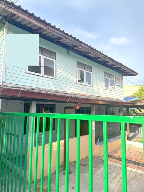 For RentHouseOnnut, Udomsuk : Chaloem Phrakiat Rama 9 Soi OnNut 72-76 Suera Sala Loi School 200 m. for sale/rent 2-storey detached