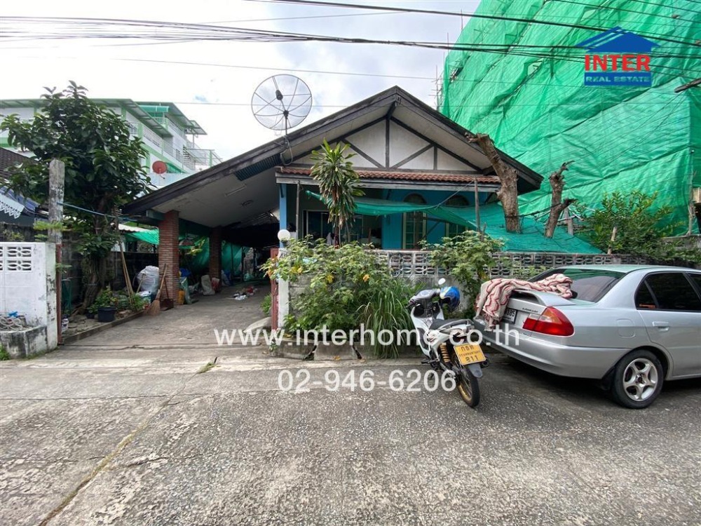 For SaleHouseBangna, Bearing, Lasalle : 2-storey detached house, 56 sq m., Napalai Village, Soi 5, near BTS Bangna, Soi Sukhumvit 70/3, Sukhumvit Road, Phra Khanong District, Bangkok