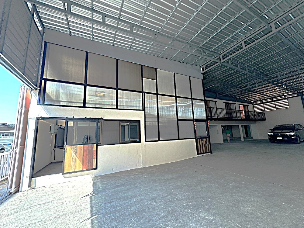 For RentWarehouseRatchadapisek, Huaikwang, Suttisan : A newly renovate warehouse with an office in the Ratchada area, near the Chinese Embassy and shopping malls