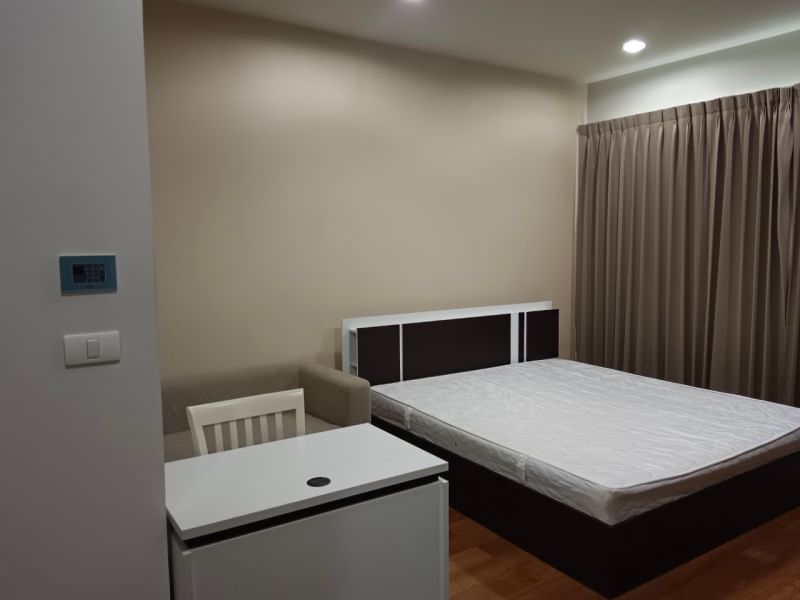 For SaleCondoWitthayu, Chidlom, Langsuan, Ploenchit : For sale: The Address Chidlom BTS Chidlom, city center, room 42 sqm.