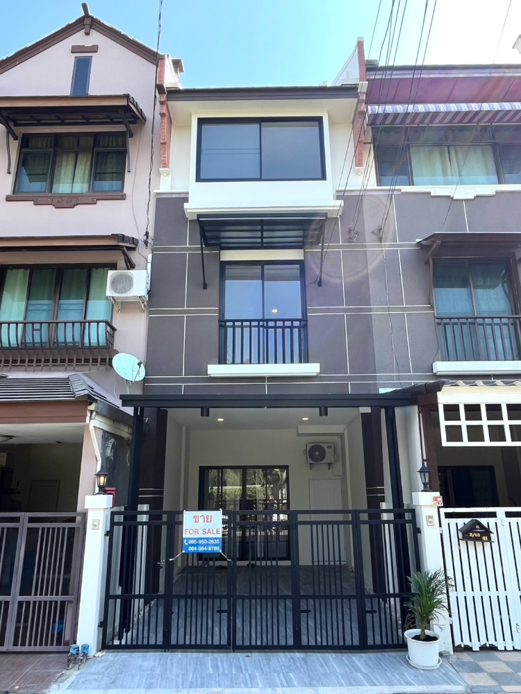 For SaleHouseRattanathibet, Sanambinna : Townhouse for sale, Baan Piemsuk, Rattanathibet 17, area 17 sq m, 3 floors, 3 bedrooms, 2 bathrooms, 2 living rooms, 1 parking space