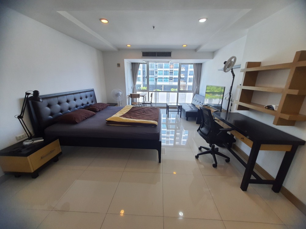 ให้เช่าคอนโดนานา : ให้เช่าคอนโด เดอะ เทรนดี้ คอนโดมิเนียม สุขุมวิท 13 ( The Trendy Condominium )	 BTS นานา  ราคาเช่า 16,000.00 บาท/เดือน 1 ห้องนอน 1 ห้องน้ำ 35 ตรม. ชั้น 9